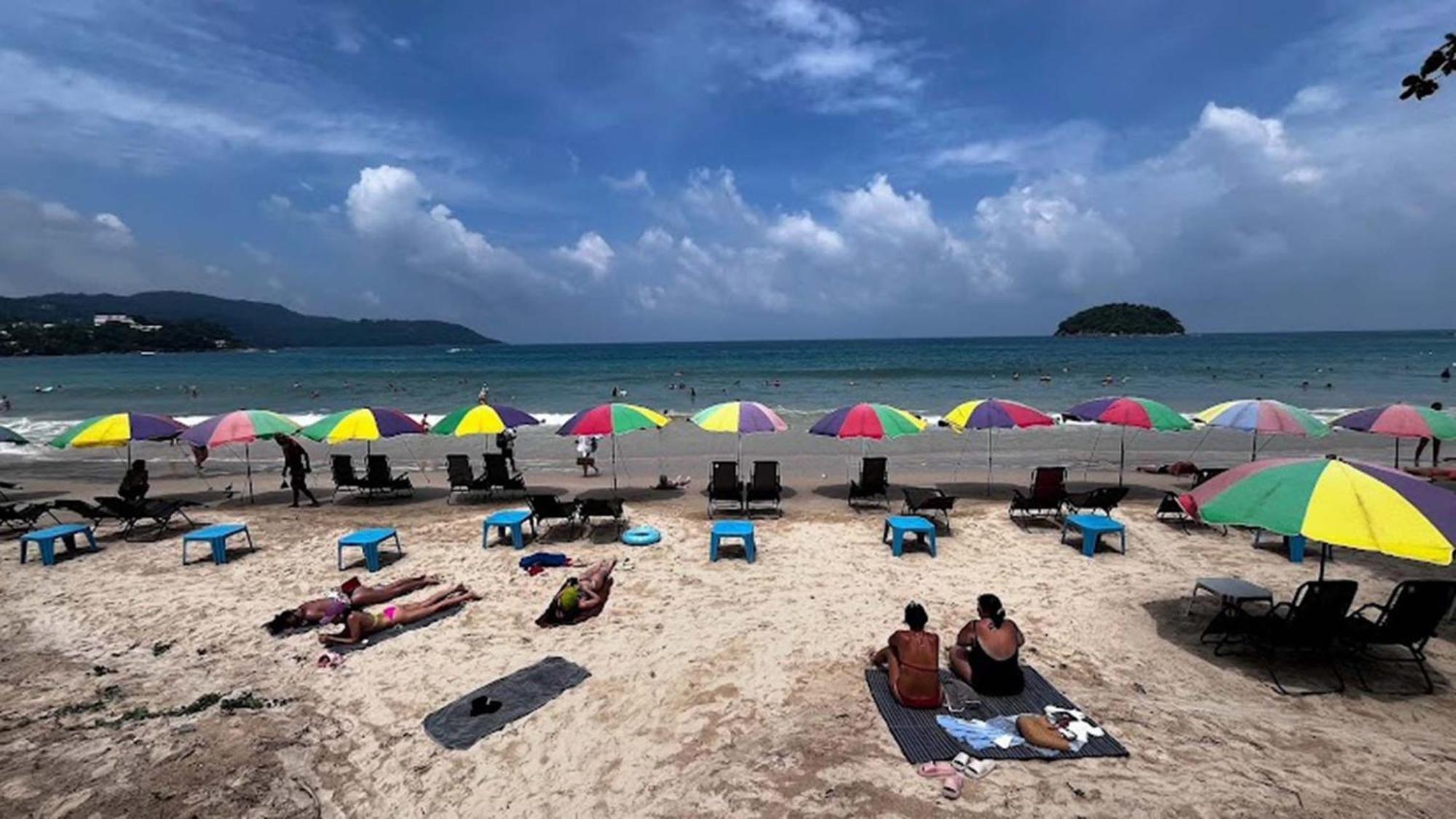 Coco Mountain View Guest House Hotel Kata Beach  Esterno foto