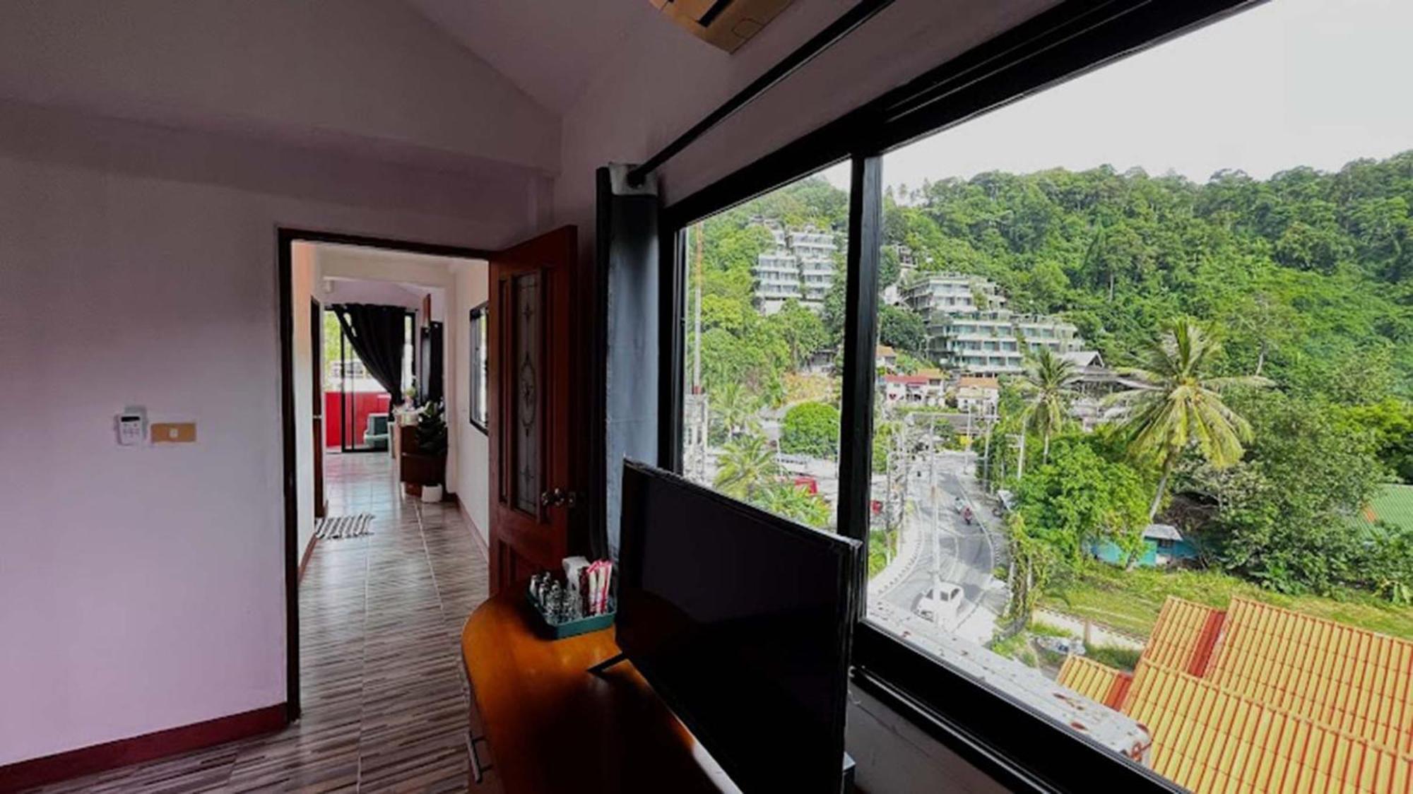 Coco Mountain View Guest House Hotel Kata Beach  Esterno foto