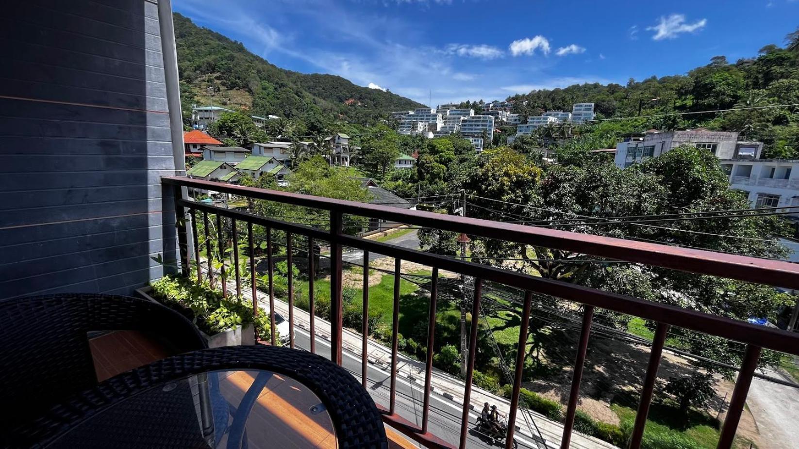 Coco Mountain View Guest House Hotel Kata Beach  Esterno foto