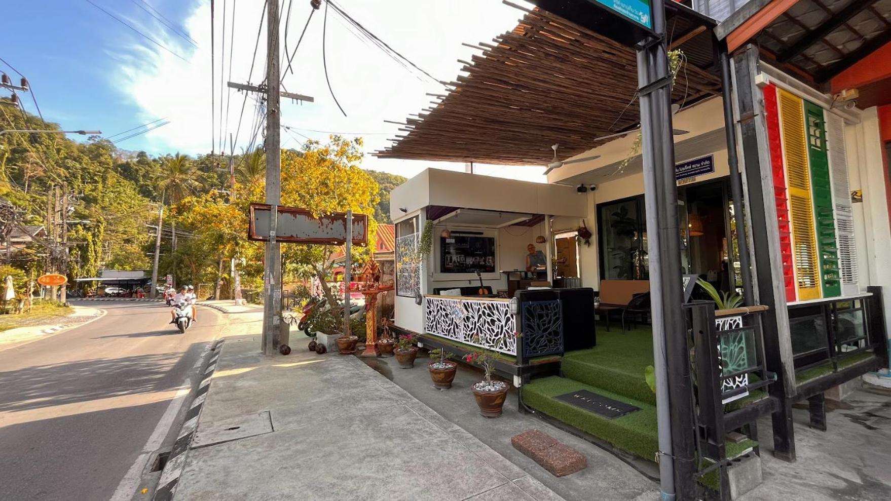 Coco Mountain View Guest House Hotel Kata Beach  Esterno foto